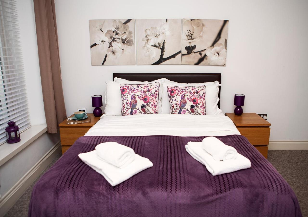 Apt 1, Trafalgar Square 1St Floor By Indigo Flats Londres Extérieur photo